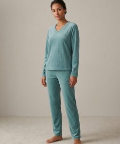 Galaxy Γυναικεία Χειμερινή Βελουτέ Πιτζάμα Homewear Με V Λαιμό Κωδ. 858-26